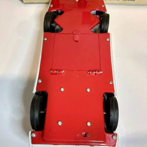 Vintage Alps Fully Working, Tin, Chaparral 2F Battery Operated Race Car With Box